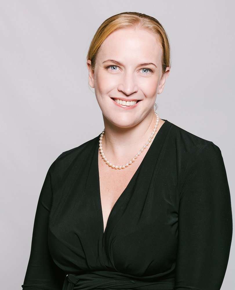 Sandra Kneubuhler red